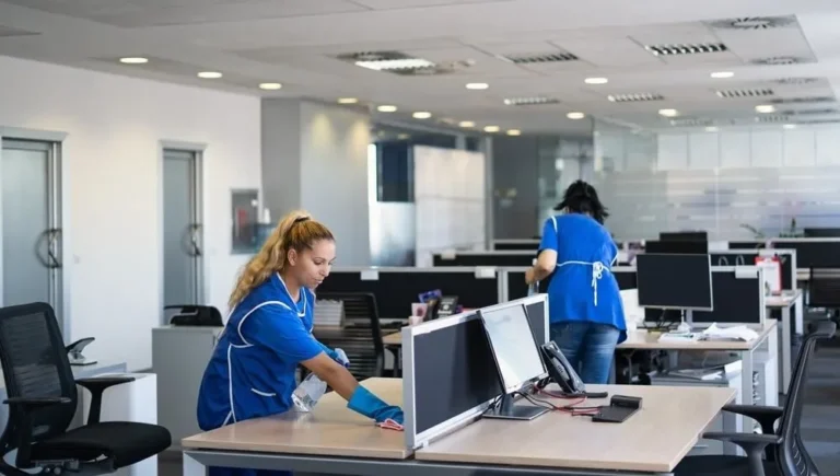 9 Key Benefits of Keeping a Professionally Clean Workplace